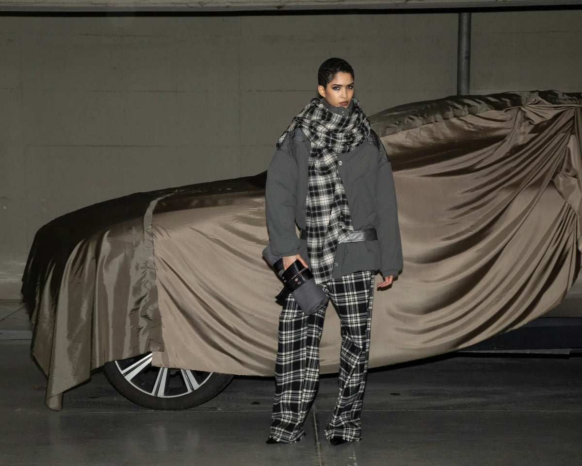 Amy Nylon check scarf