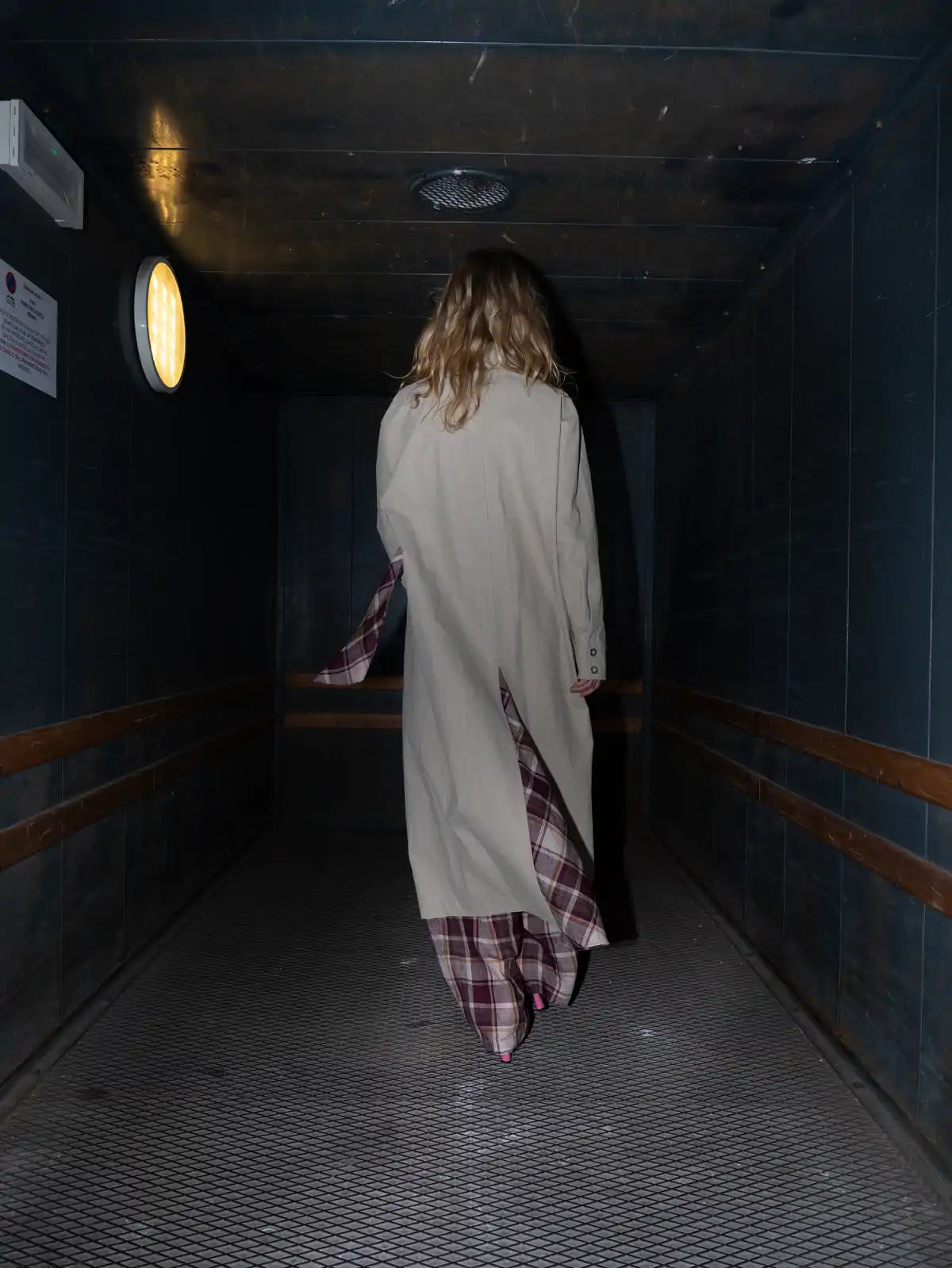 Victoria Trench linen